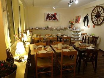 Hotel Altstadt Barcelona 3*